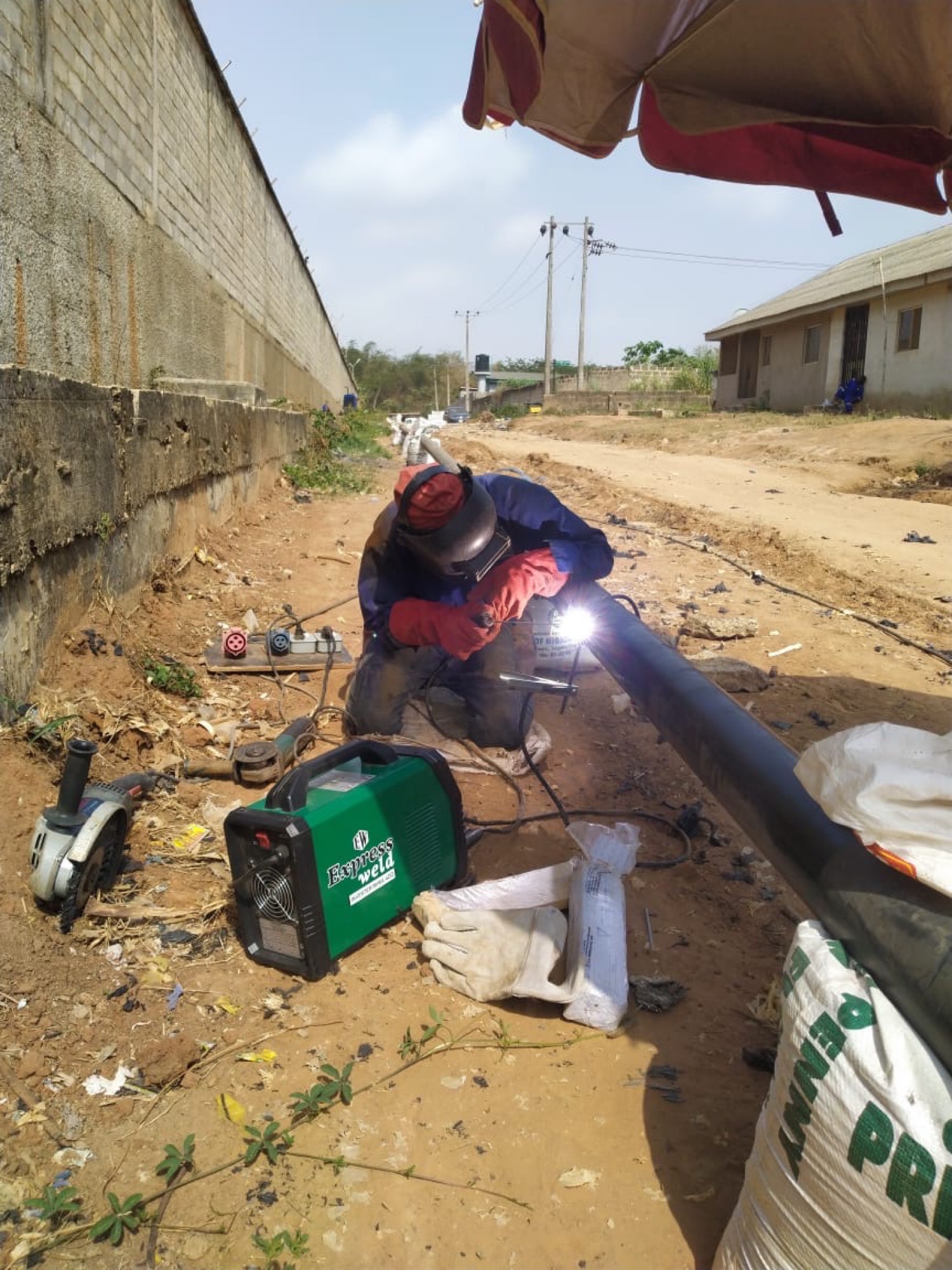 Express Weld machine in use